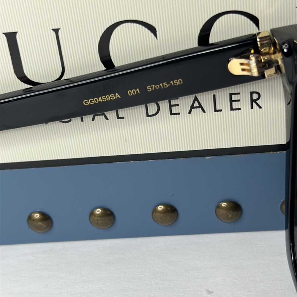 GUCCI Grey Gradient Butterfly Ladies Sunglasses GG0459S 001 54 - Picture 16 of 16